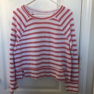 Crop top sweater.